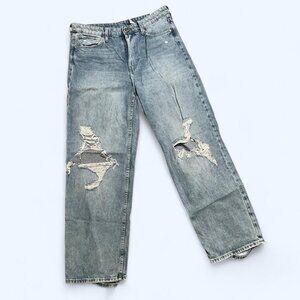 h&m light wash high waist loose straight leg ripped jeans